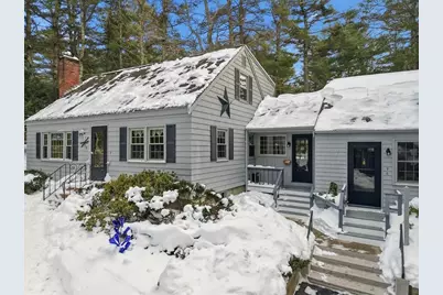 7 Spring Street, Pembroke, MA 02359 - Photo 2