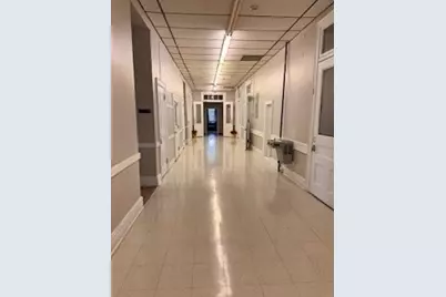 15 Papineau St, Holyoke, MA 01040 - Photo 8