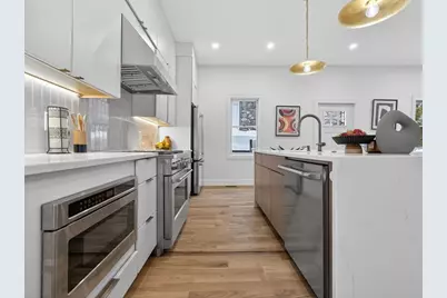 142 Birch St, Boston, MA 02131 - Photo 6