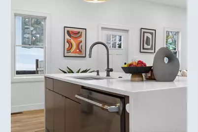 142 Birch St, Boston, MA 02131 - Photo 8