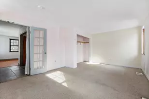 2294 Providence Rd, Northbridge, MA 01534 - Photo 18