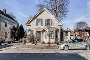 17 Pond St, Beverly, MA 01915 - Photo 2