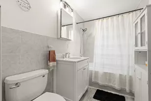 12 Thelma Rd, Boston, MA 02122 - Photo 24