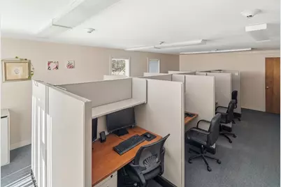 544 Douglas Ave, Providence, RI 02908 - Photo 16