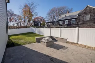 24 Palmetto St, Saugus, MA 01906 - Photo 6