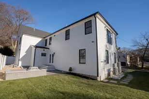 24 Palmetto St, Saugus, MA 01906 - Photo 8