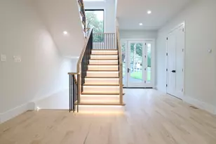 18 Josselyn Pl, Newton, MA 02461 - Photo 14