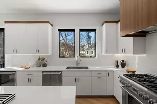 16-18 Josselyn Pl, Newton, MA 02461 - Photo 8