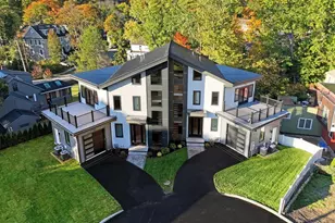 18 Josselyn Pl, Newton, MA 02461 - Photo 2