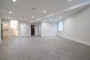 18 Josselyn Pl, Newton, MA 02461 - Photo 24