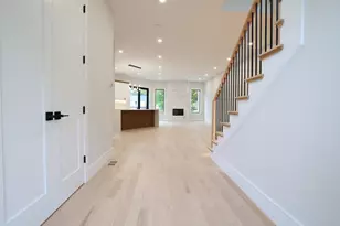 18 Josselyn Pl, Newton, MA 02461 - Photo 12