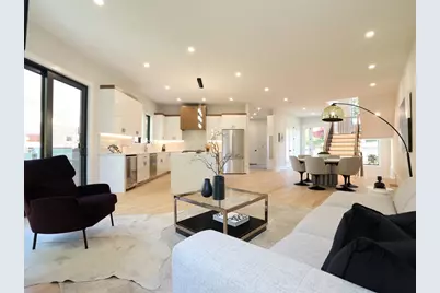 18 Josselyn Pl #18, Newton, MA 02461 - Photo 8