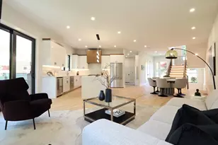 18 Josselyn Pl, Newton, MA 02461 - Photo 8