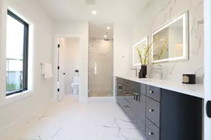 18 Josselyn Pl, Newton, MA 02461 - Photo 18