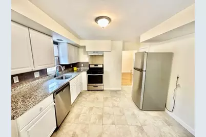 170 Bow #170, Everett, MA 02149 - Photo 2