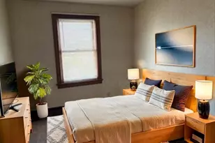 8 Summer St, Boston, MA 02132 - Photo 14