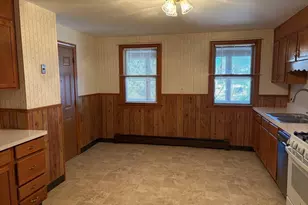 8 Summer St, Boston, MA 02132 - Photo 10