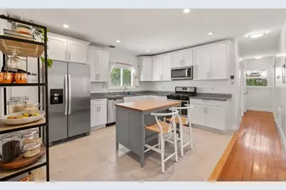 62 Park Ave #2, Winthrop, MA 02152 - Photo 2