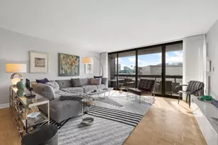 566 Commonwealth, Boston, MA 02215 - Photo 1