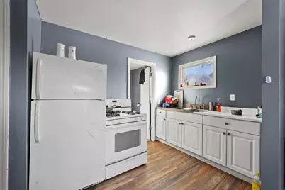 1 1/2 Cherry St, Pittsfield, MA 01201 - Photo 6