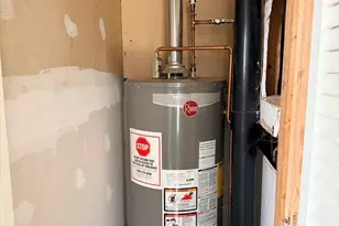 1 1/2 Cherry St, Pittsfield, MA 01201 - Photo 14