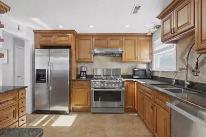 11 Bellwood Way, Framingham, MA 01701 - Photo 10