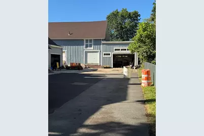 86 Alden St, Springfield, MA 01109 - Photo 2