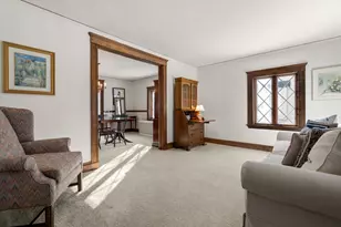 28 Rice St, Wellesley, MA 02481 - Photo 8