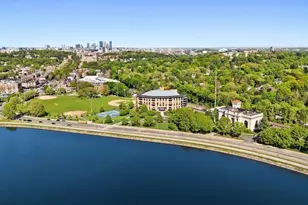 2400 Beacon St, Boston, MA 02467 - Photo 24