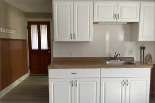 47 Edgewater Ave, Shrewsbury, MA 01545 - Photo 1