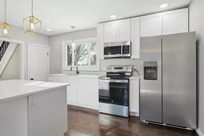 81 Chestnut St, West Springfield, MA 01089 - Photo 12