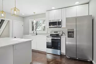 81 Chestnut St, West Springfield, MA 01089 - Photo 12