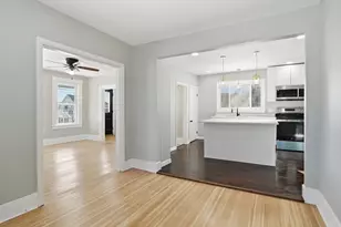 81 Chestnut St, West Springfield, MA 01089 - Photo 10