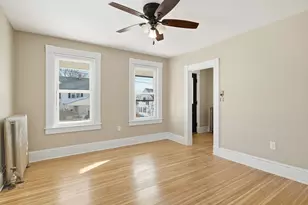 81 Chestnut St, West Springfield, MA 01089 - Photo 4