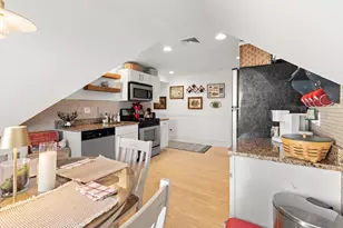5 Horton St, Newburyport, MA 01950 - Photo 12