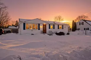 35 Mount Vernon Rd, Chicopee, MA 01013 - Photo 1