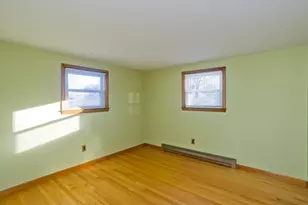 35 Mount Vernon Rd, Chicopee, MA 01013 - Photo 10