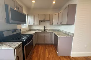 19 Thornton St, Revere, MA 02151 - Photo 10