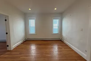 19 Thornton St, Revere, MA 02151 - Photo 2