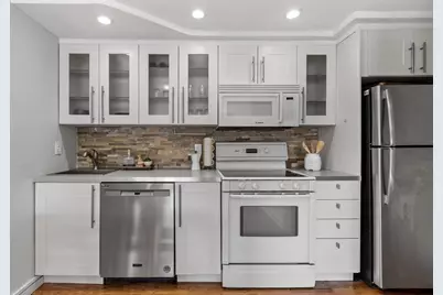 34 Bayview Ter #5, Danvers, MA 01923 - Photo 4