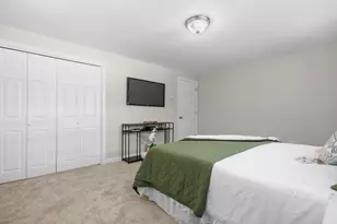 39 Pleasant St, Northborough, MA 01532 - Photo 14