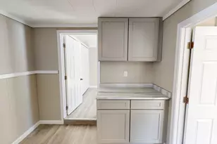 4 Broad St, South Hadley, MA 01075 - Photo 10