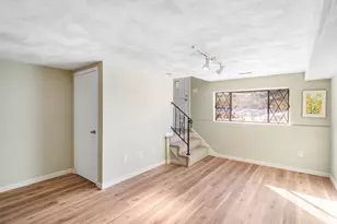 403 Farrwood Dr, Haverhill, MA 01835 - Photo 18