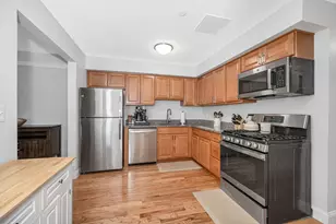 29 Randolph Dr, Tewksbury, MA 01876 - Photo 4