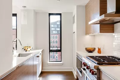 14 W Broadway #507, Boston, MA 02127 - Photo 2