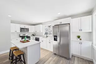 17 Green St, Taunton, MA 02780 - Photo 12