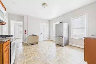 92 Rockland St, New Bedford, MA 02740 - Photo 10