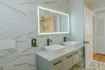 74 Locust St, New Bedford, MA 02740 - Photo 24