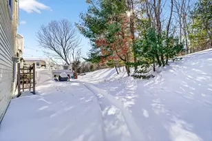 25 Edward St, Canton, MA 02021 - Photo 34