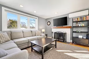 25 Edward St, Canton, MA 02021 - Photo 2